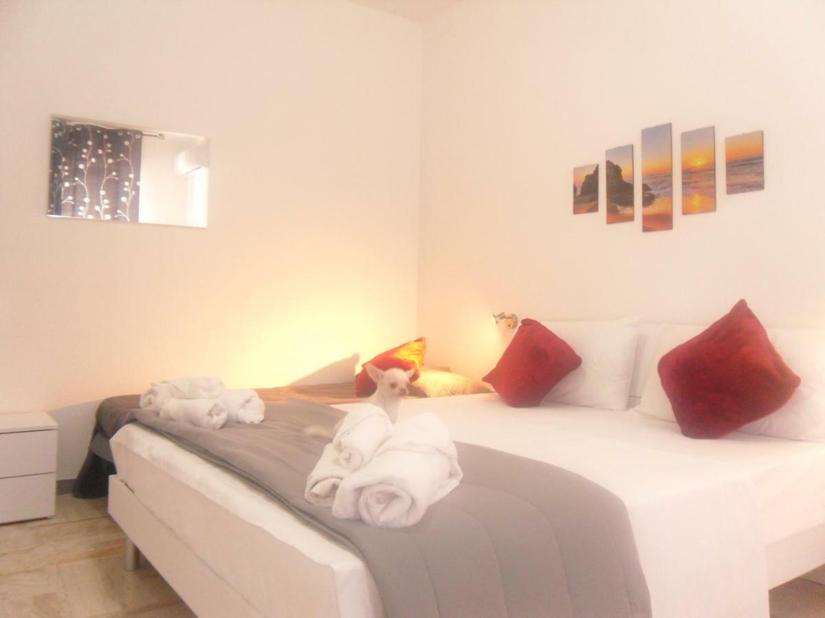 Italia Guesthouse Milis Buitenkant foto
